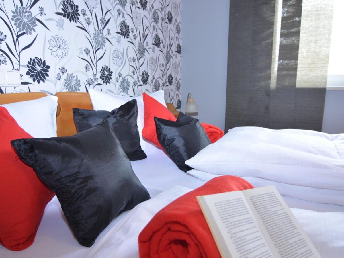 Wonderful Apartment With Barrel Sauna Stockheim  Экстерьер фото